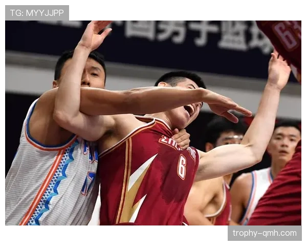 篮球场上“双方犯规”如何判罚？两个案例教你理解