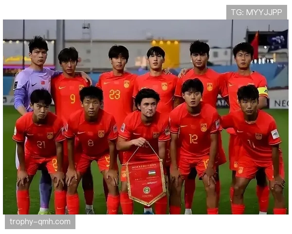 韩国男足近期备战展现新阵容磨合状态,立足亚洲杯竞争环境。 韩国男足近期备战展现新阵容磨合状态,立足亚洲杯竞争环境。